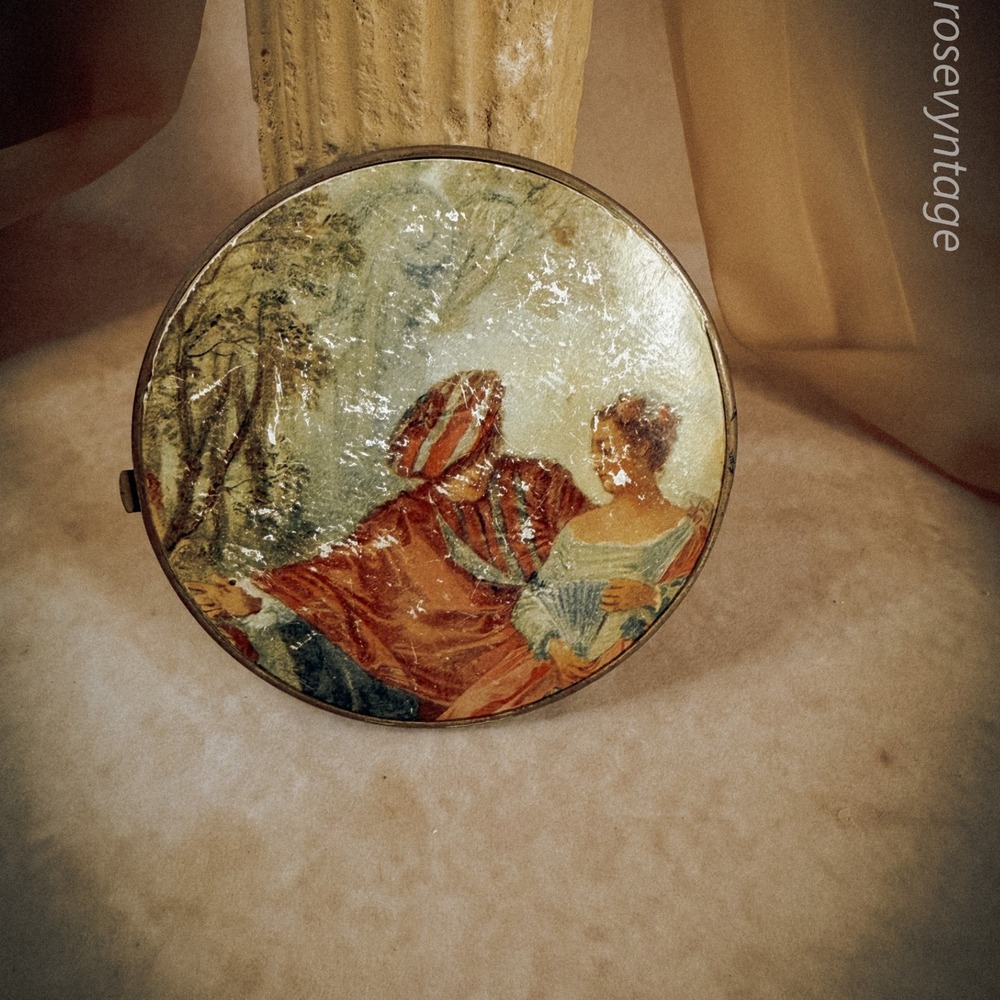 Large‎ Victorian Style Compact Mirror - Picture 4 of 4